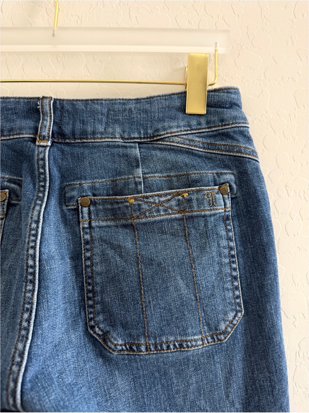 Anthropologie Pilcro The Wanderer Mid-Rise Relaxed Jeans in Borocay Wash Size 28 - Picture 8 of 10